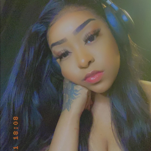 Meet your Posher, Rayshelle - Picture 7 of 9